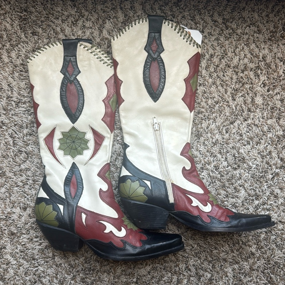 Vintage BCBG boots